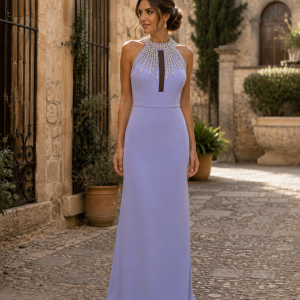 Vestido de madrina largo con escote de pedrería - Talla 44